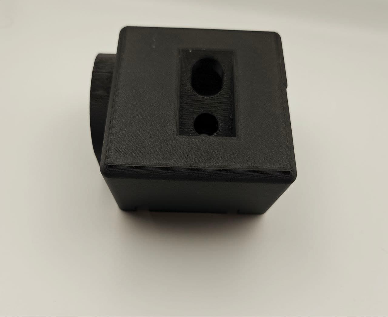 Деталь от беговой дорожки. Фирма Torneo Деталь от беговой дорожки. Фирма Torneo